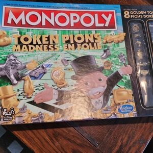 MONOPOLY* TOKEN MADNESS*RARE*